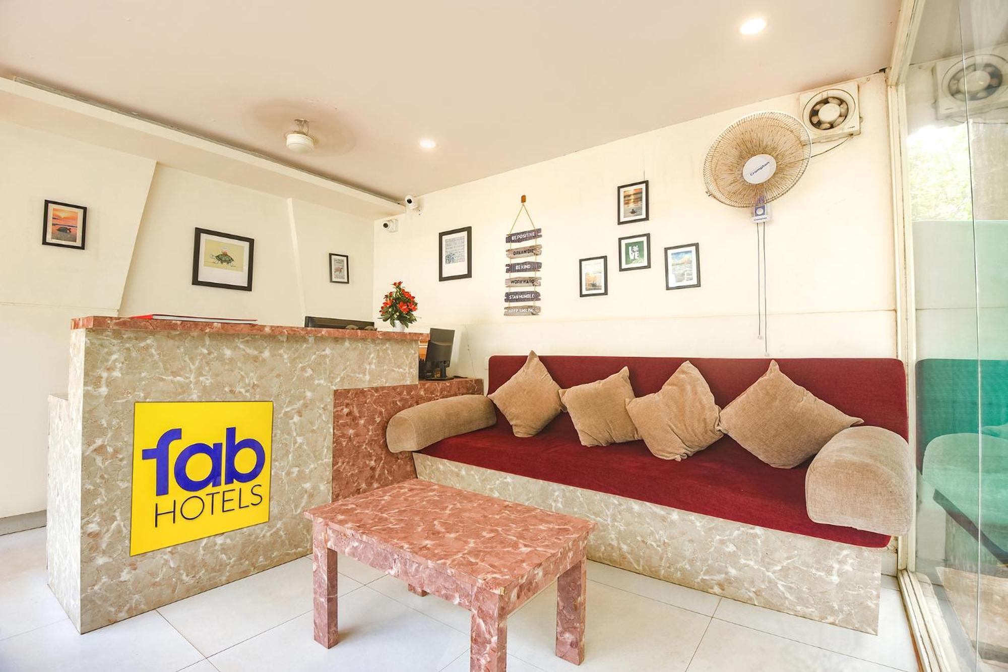 Fabhotel La Volga - Nr Morjim Beach Dış mekan fotoğraf